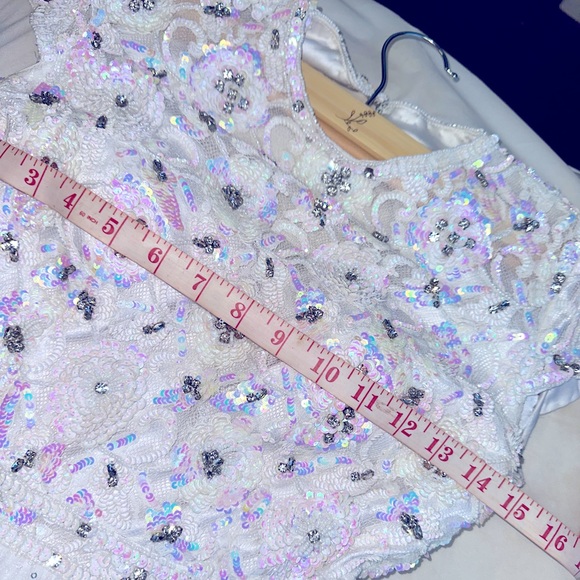 Beautiful WHITE Sherri Hill - Picture 13 of 15